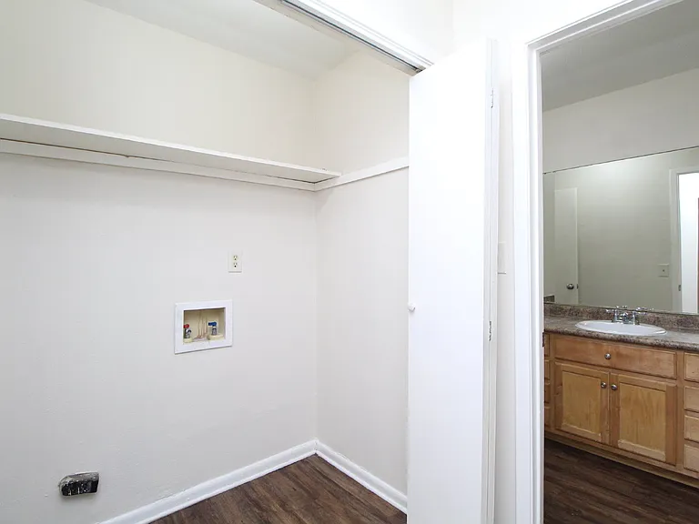 5207 Charbar Dr #B — Photo 13