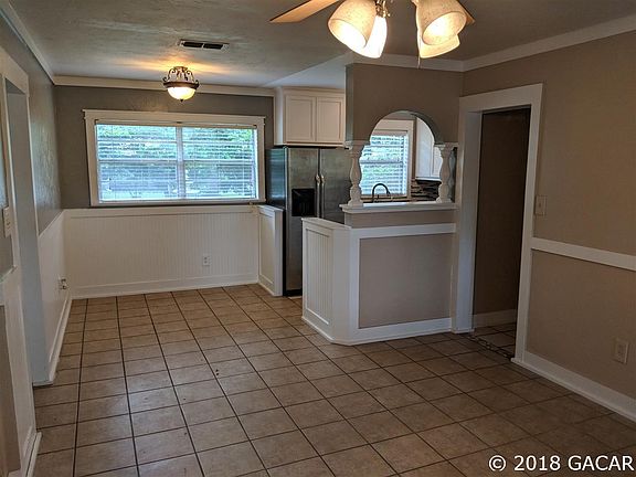 5th image of 1404 NE 19th Pl