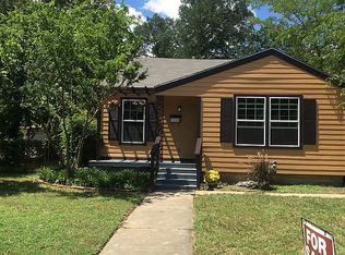 2225 N Chandler Dr, Fort Worth, TX 76111