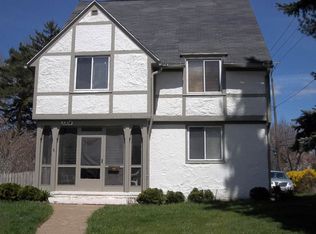 3304 Darlington Rd, Toledo, OH 43606