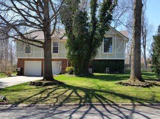 1515 S Forrest Heights Ave, Springfield, MO 65809