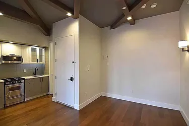 Rented by Tapiro Realty