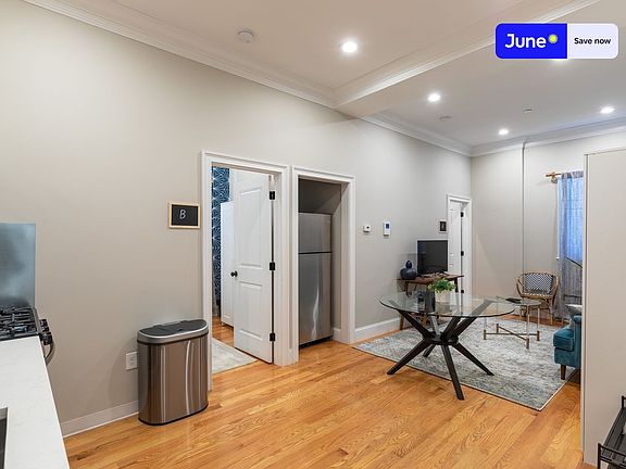 5th image of 33 N Margin St