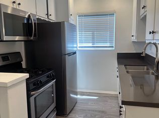 8114 Owensmouth Ave #14, Canoga Park, CA 91304