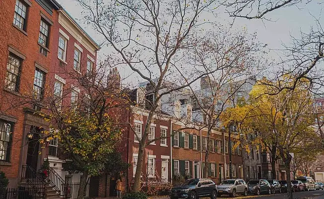 Rented by Douglas Elliman | media 12