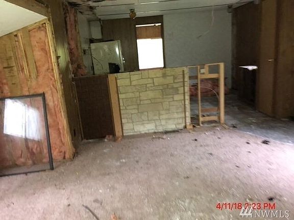 4th image of 2608 197th Ave SW
