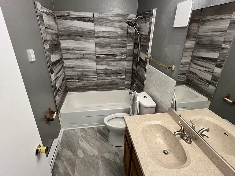 7238 Hazelcrest Dr — Photo 9