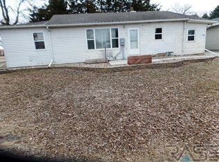 600 S Park Ave, Colton, SD 57018