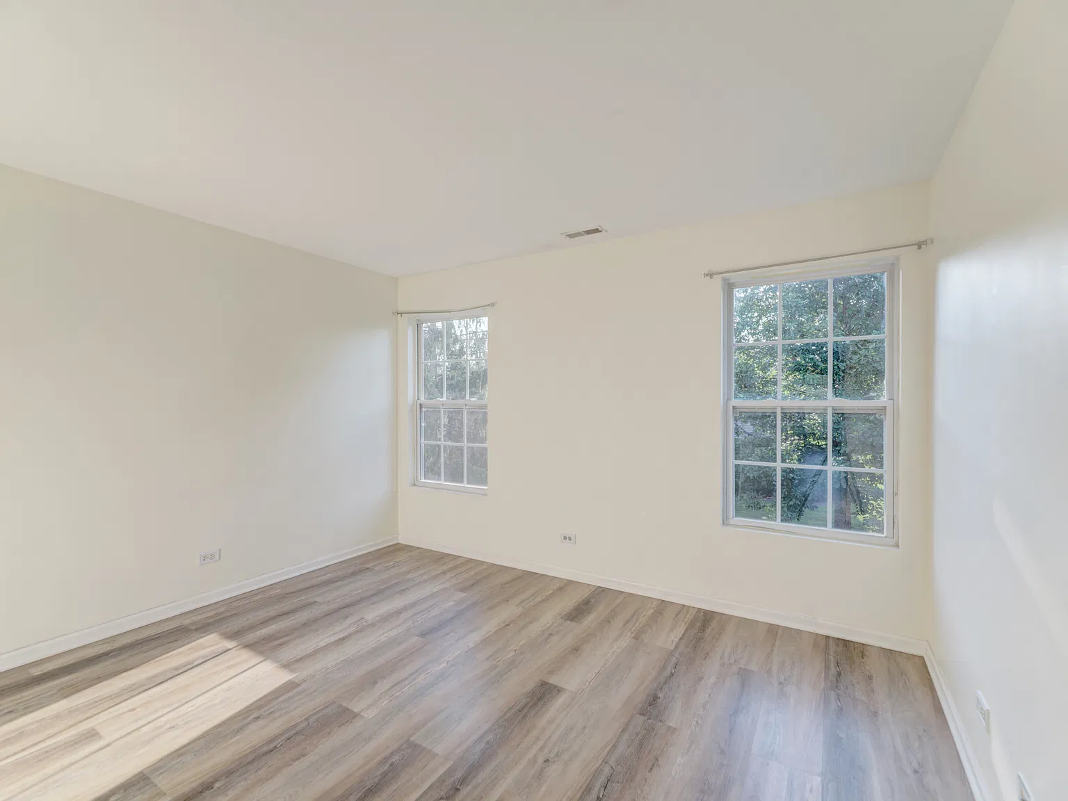 321 Grape Vine Trl — Photo 2