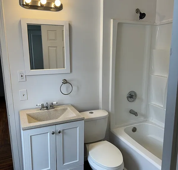 136 S Orchard St #1 — Photo 9