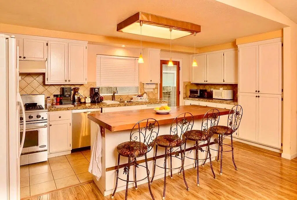 3 bed, 1544 sqft, $2,950 — Photo 1