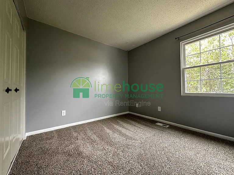 1318 River Birch Run S — Photo 14