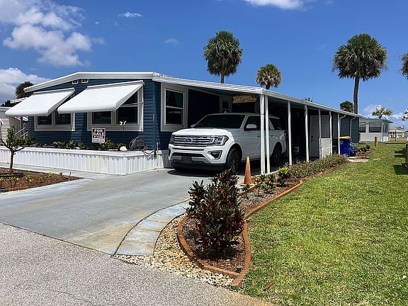 5th image of 2549 SE Penny Ln