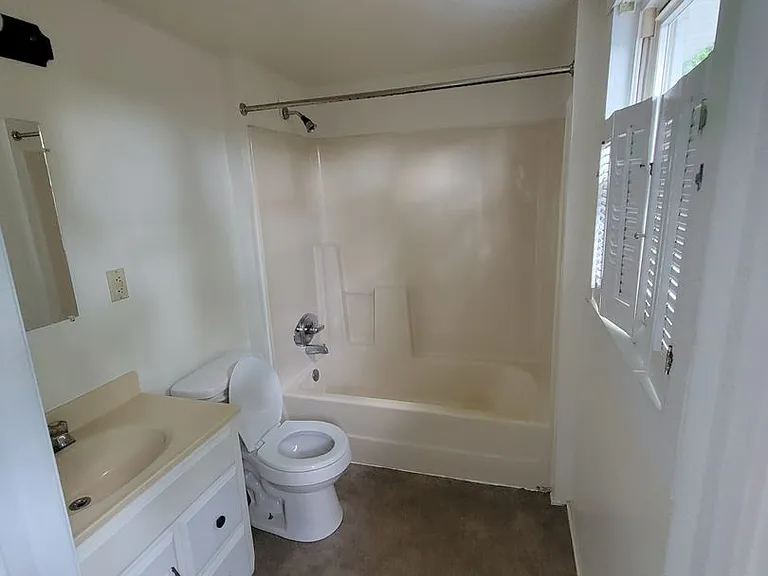 1016 Pecan Ave — Photo 36