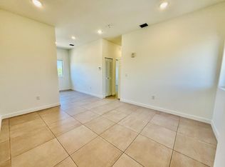 1295 W 69th St #310, Hialeah, FL 33014