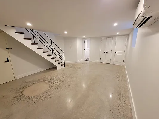 Rented by Midbrook Realty, LLC | media 6