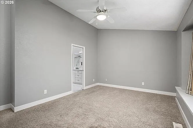3 bed, 1994 sqft, $3,050 — Photo 3