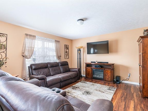 4th image of 108 Judd Ct