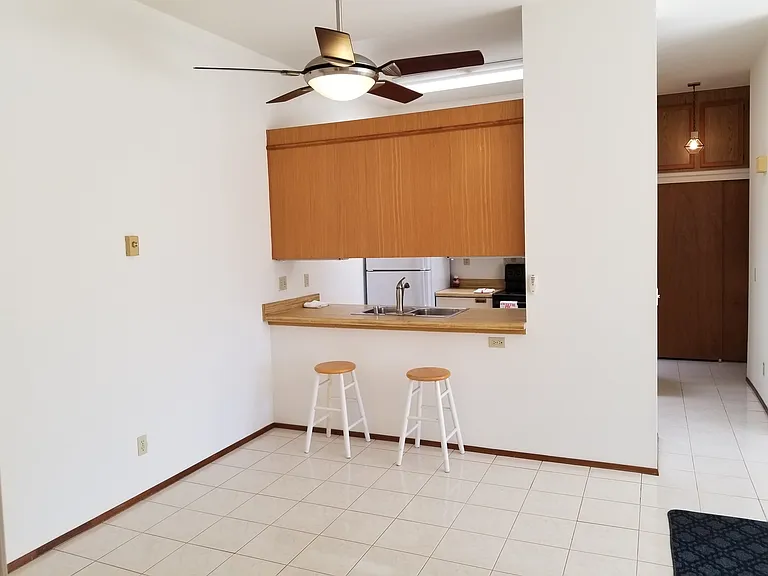 8328 Regents Rd #3J — Photo 4