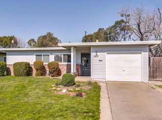 2437 Laredo Rd, Sacramento, CA 95825