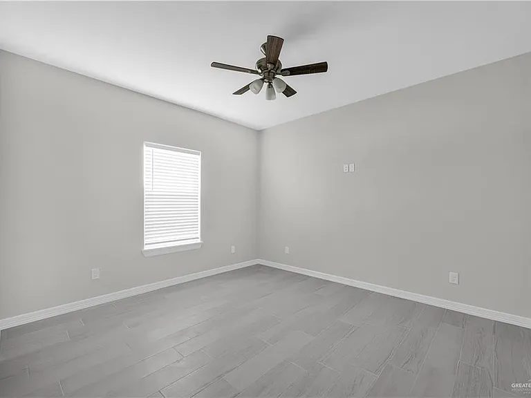 1602 Playa Dr #2 — Photo 11