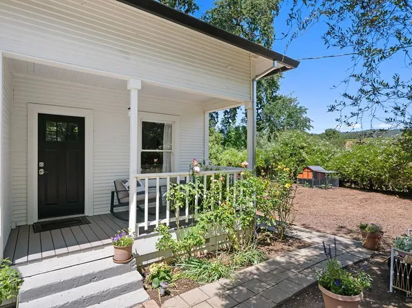 5091 Dry Creek Rd, Healdsburg, CA 95448
