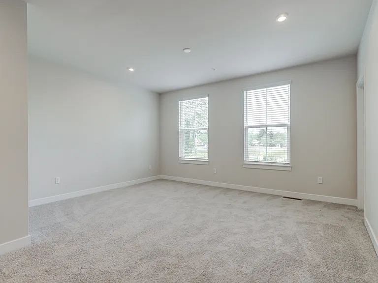 12129 Calgary Loop — Photo 21