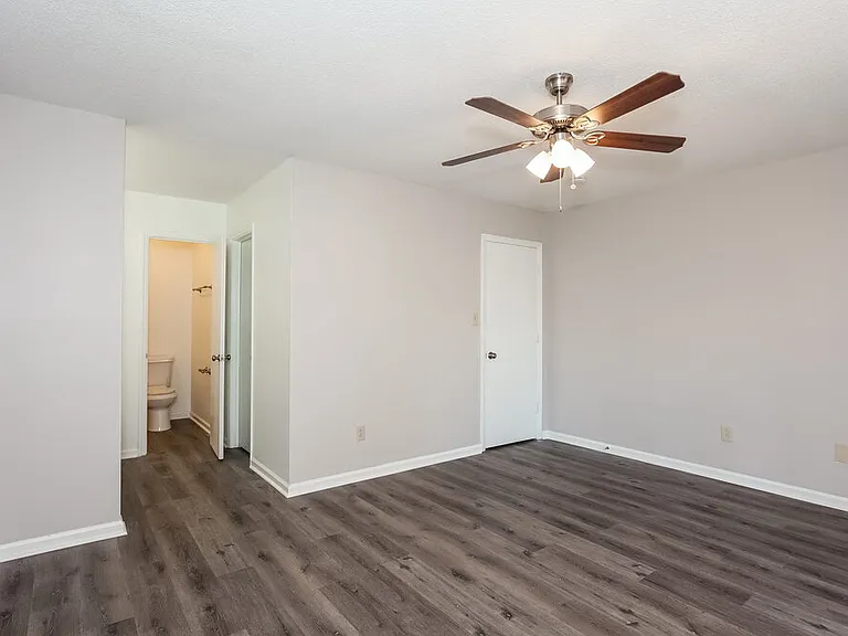 5422 Doverstone Ct — Photo 9