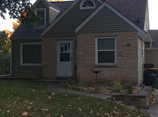 1234 Park Ave, West Bend, WI 53090
