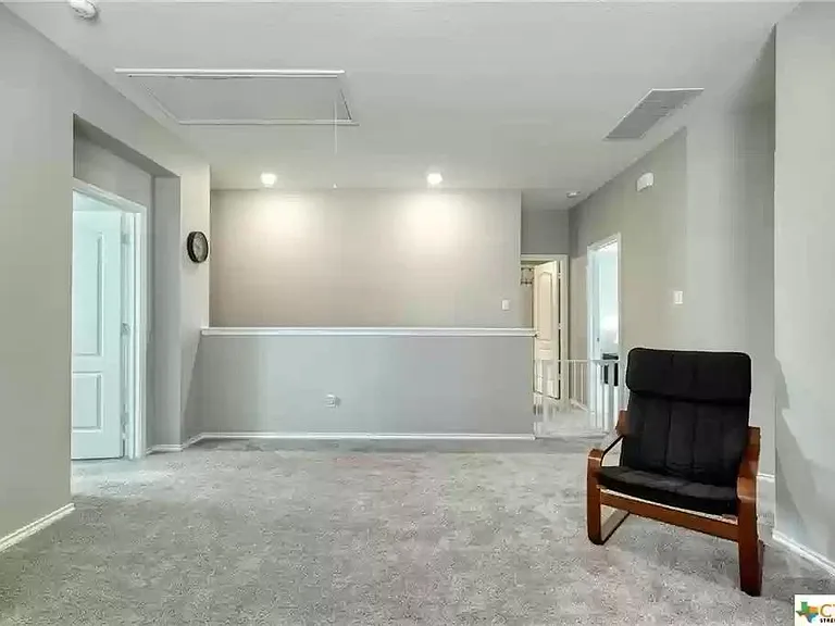 220 Danablu Dr — Photo 10