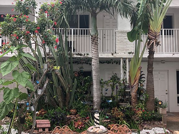 4th image of 2115 N Ocean Blvd #3