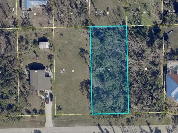 3644 Citrus St, Saint James City, FL 33956