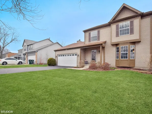 1340 Regent Dr, Mundelein, IL 60060