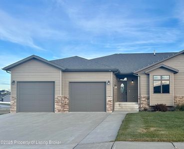1638 14th St W, Dickinson, ND, 58601