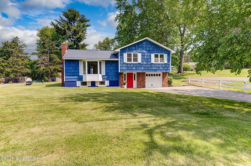 2nd image of 1707 Richwood Drive