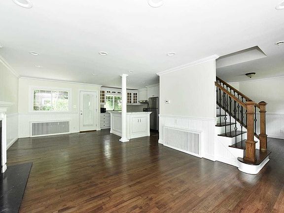 5th image of 300 Prospect Ave
