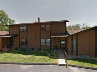 1603 Hampton Ct, Belleville, IL 62223