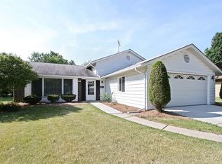 23025 Bruce Dr, Richton Park, IL 60471