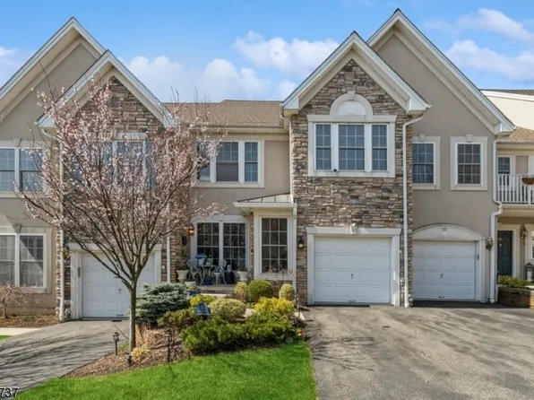 83 Spruce Ln, North Haledon Boro, NJ 07508