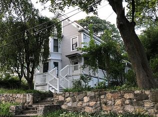 2 North St, Cos Cob, CT 06830