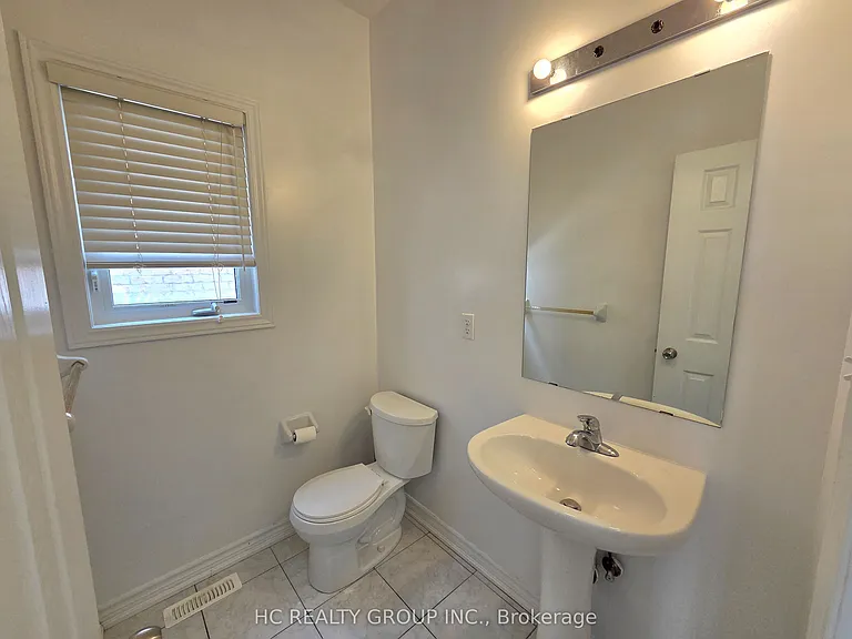 703 Hammersly Blvd — Photo 11