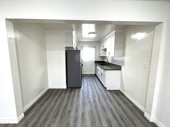 2nd image of 3635 Westwood Blvd #5