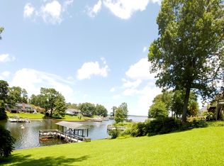 314 Broad River Dr, Santee, SC 29142