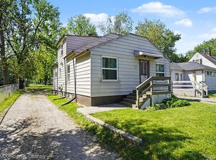 2062 E Schumacher St, Burton, MI 48529
