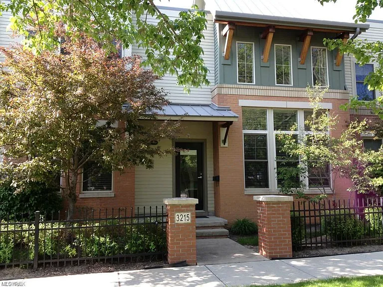 3215 Euclid Heights Blvd #R — Photo 1