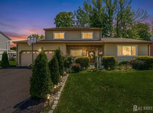 213 Normandy Rd, Edison, NJ 08820