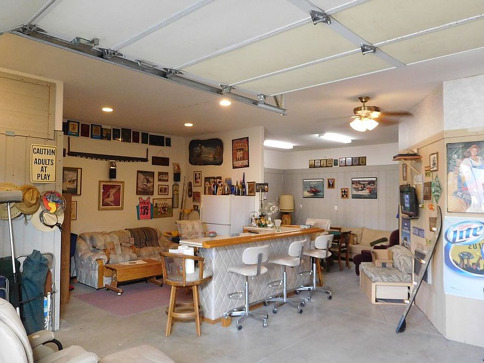 Man Cave in Garage