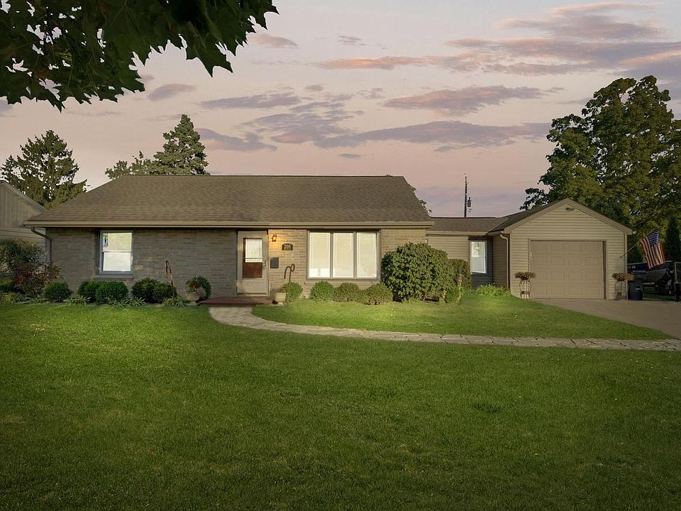 1st image of 208 Kenwood DRIVE