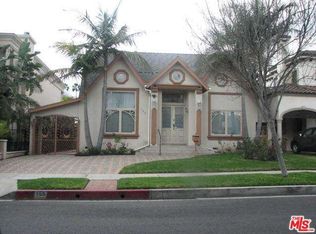155 N Rexford Dr, Beverly Hills, CA 90210