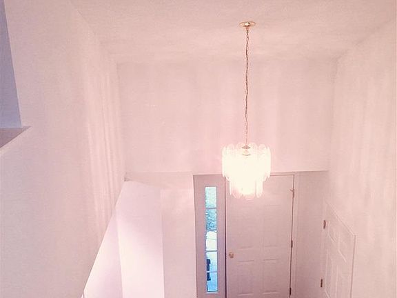 4th image of 52B Raylinsky Ln